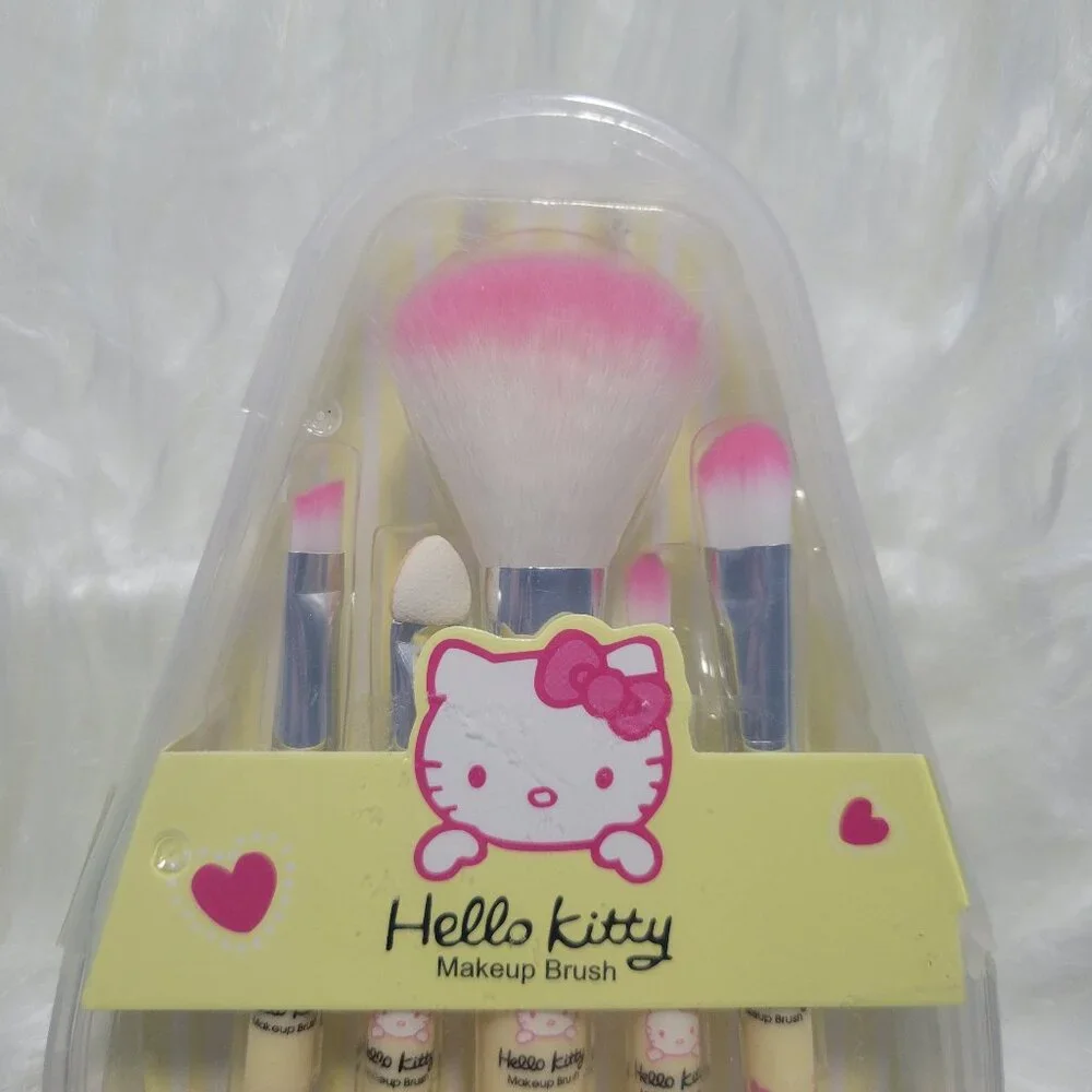 Hello Kitty Makeup Brush Set